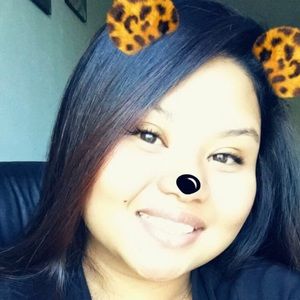 Meet your Posher, Crystel